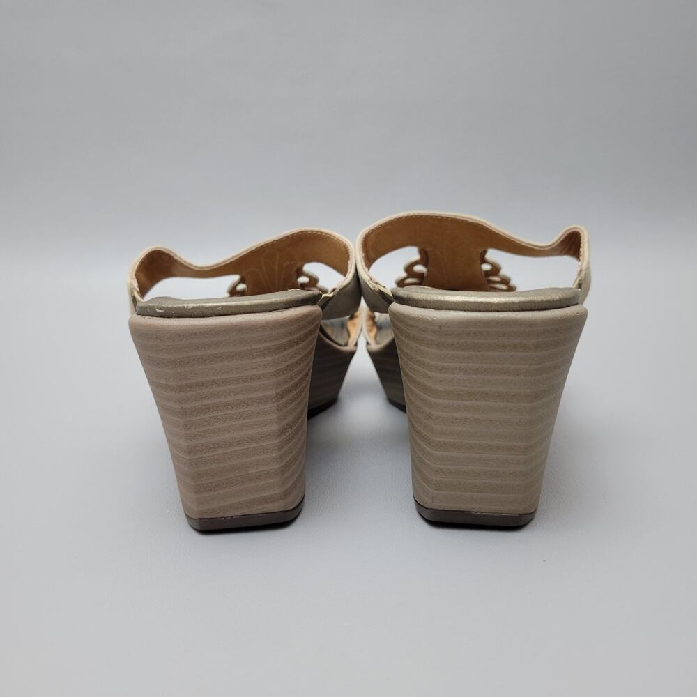 Naot Womens Medallion T Strap Leather Slip On Wedge Sandals Gold Size 38/7.5 - Picture 6 of 8